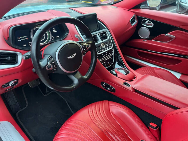 2018 Aston Martin DB11 V12