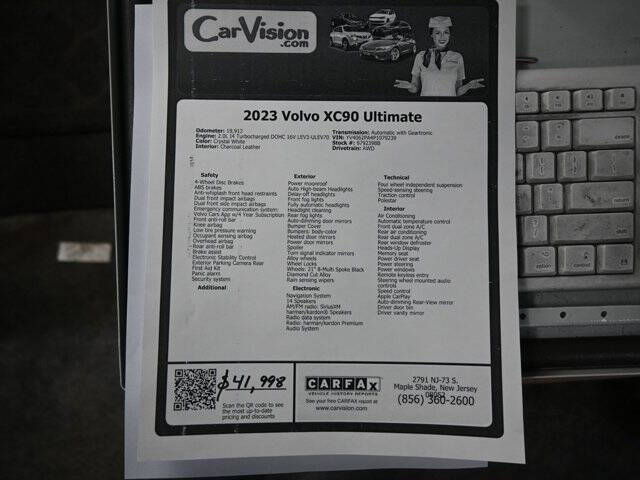 2023 Volvo XC90 B6 Ultimate Bright Theme 7P