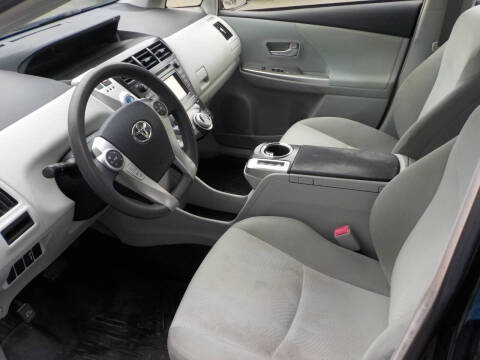 2012 Toyota Prius v Two