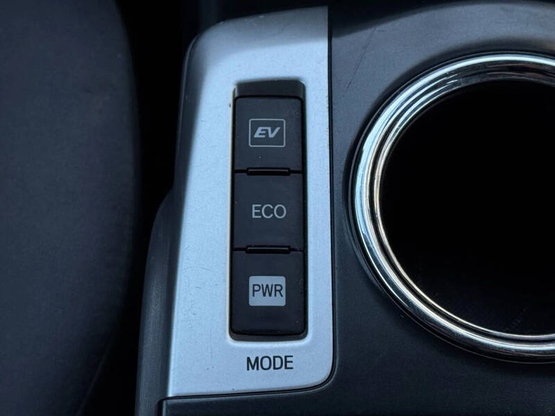 2012 Toyota Prius v