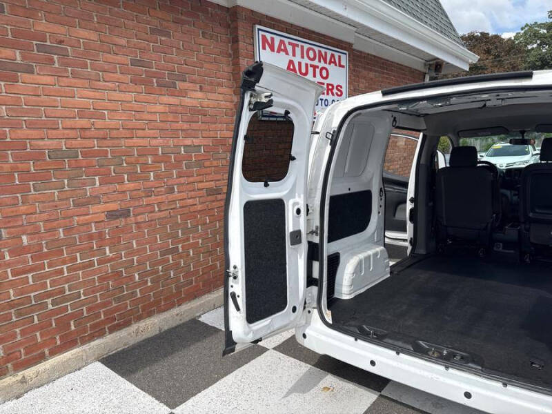 2020 Nissan NV200 SV