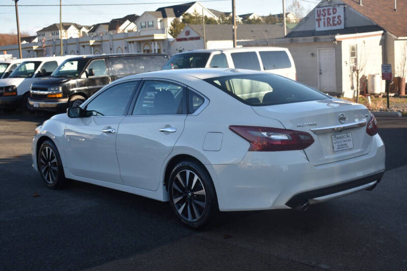 2018 Nissan Altima SV photo 7