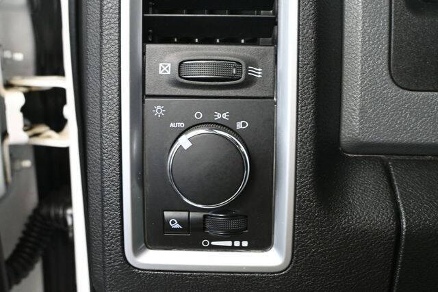 2017 RAM 1500 SLT