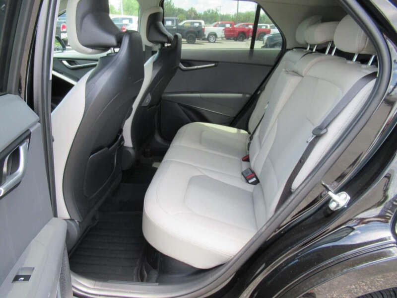 2025 Kia Niro EX Touring