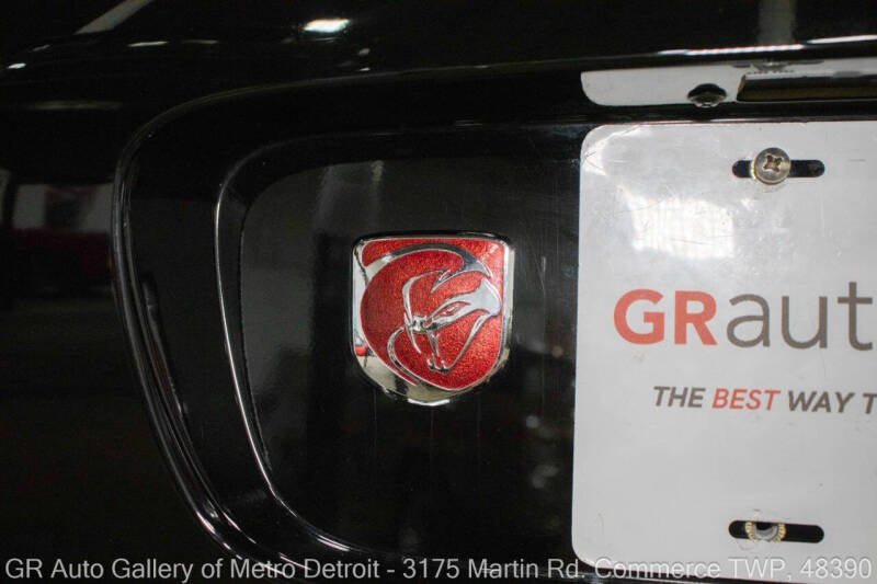2004 Dodge Viper SRT-10