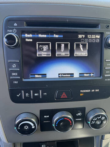 2017 Chevrolet Traverse LS