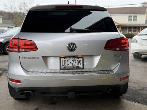 2012 Volkswagen Touareg TDI Lux