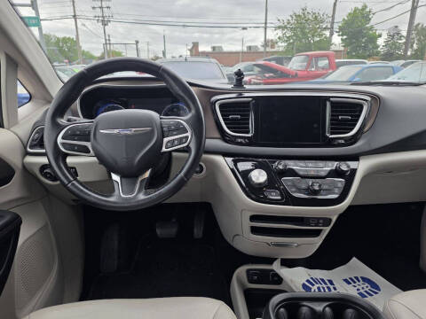 2018 Chrysler Pacifica Touring L