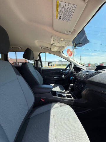 2017 Ford Escape SE