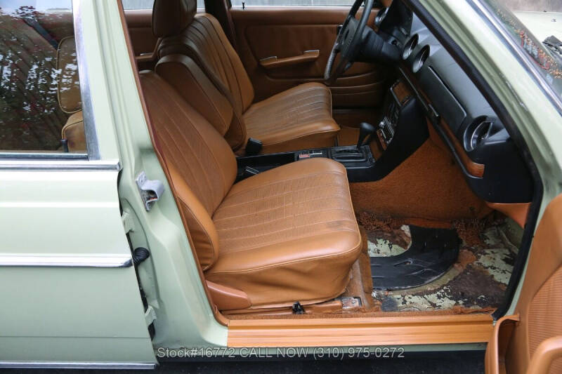 1977 Mercedes-Benz 300-Class