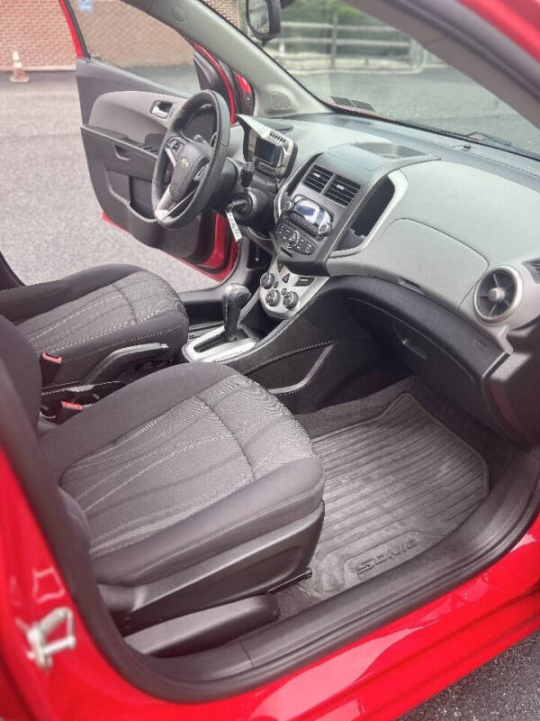 2015 Chevrolet Sonic LT Auto