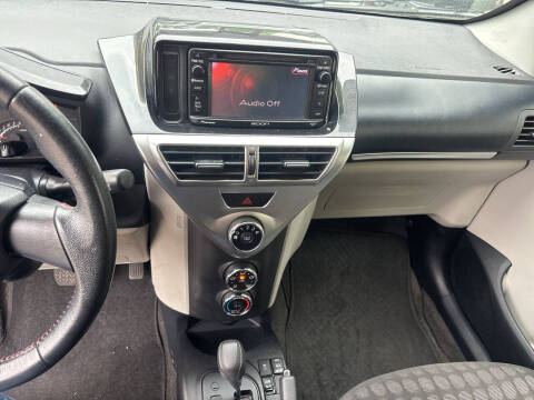 2015 Scion iQ