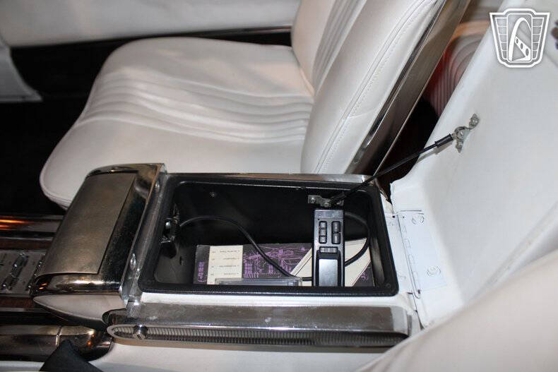 1964 Ford Thunderbird