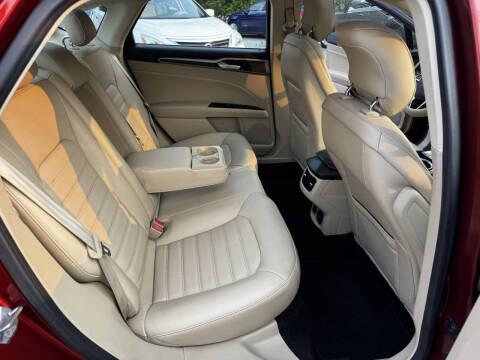 2014 Ford Fusion Hybrid SE