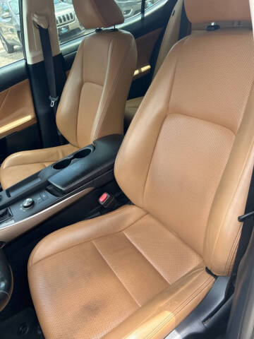 2017 Lexus IS 200t