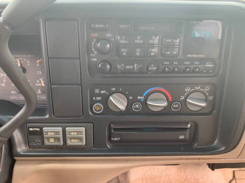 1999 GMC Suburban K1500 SLE