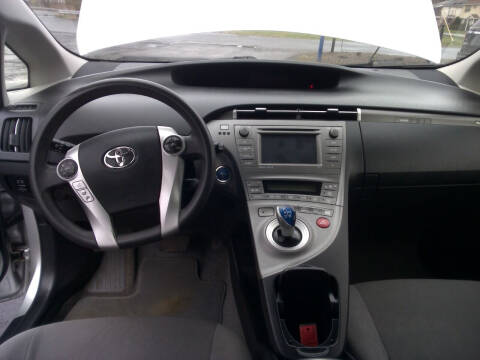 2012 Toyota Prius Plug-in Hybrid Advanced