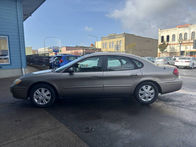 2005 Ford Taurus SEL