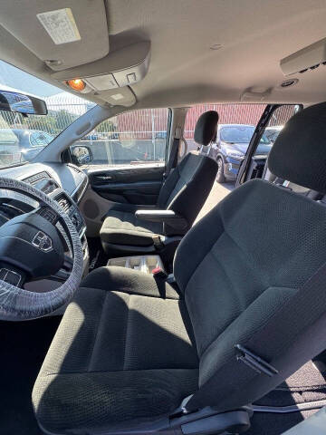 2016 Dodge Grand Caravan SE