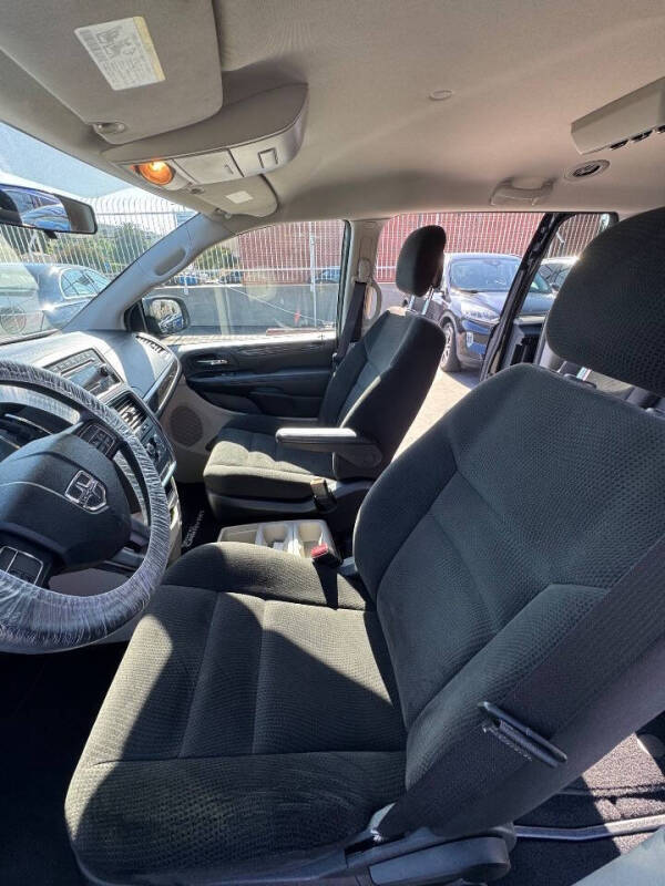 2016 Dodge Grand Caravan SE