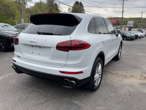 2016 Porsche Cayenne S