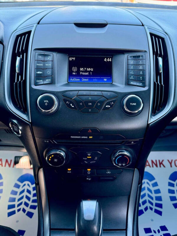 2015 Ford Edge SE