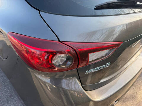 2017 Mazda MAZDA3 Sport