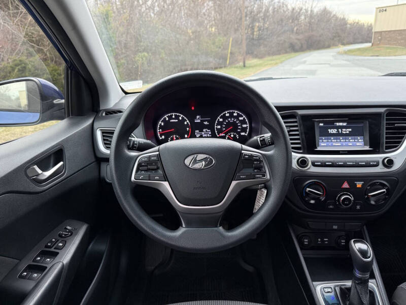 2019 Hyundai Accent SE