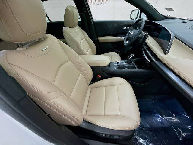 2024 Cadillac XT4 Luxury