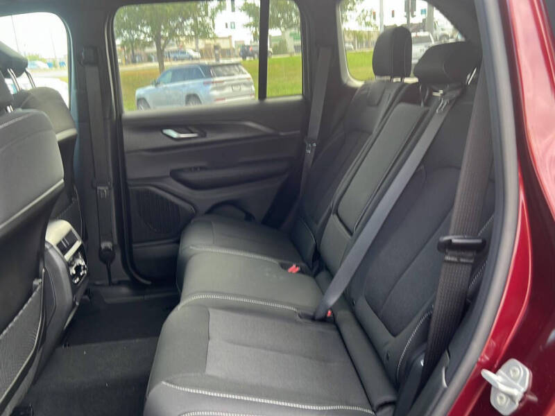 2025 Jeep Grand Cherokee Laredo X