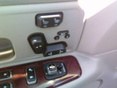 2004 Lincoln Town Car Ultimate