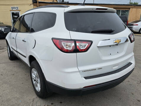 2017 Chevrolet Traverse LS