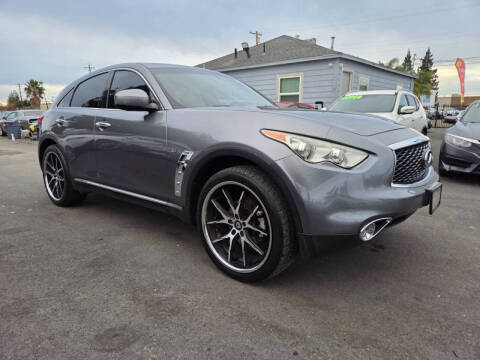 2017 Infiniti QX70