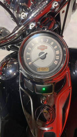 2017 Harley-Davidson FLSTC Heritage Softail Classic