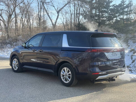 2023 Kia Carnival LX