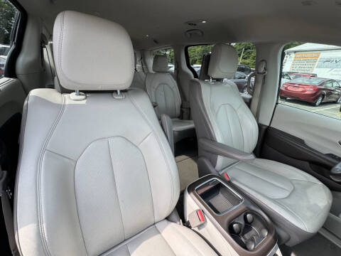 2018 Chrysler Pacifica Touring L Plus