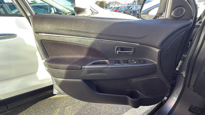 2023 Mitsubishi Outlander Sport ES