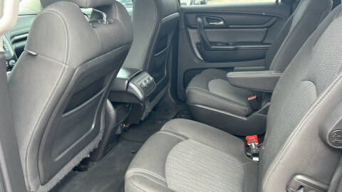 2017 Chevrolet Traverse LT