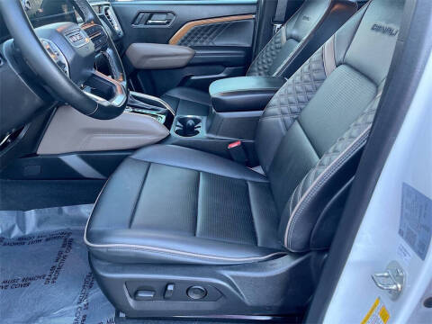 2024 GMC Canyon Denali