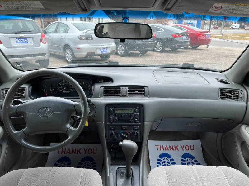 2000 Toyota Camry LE