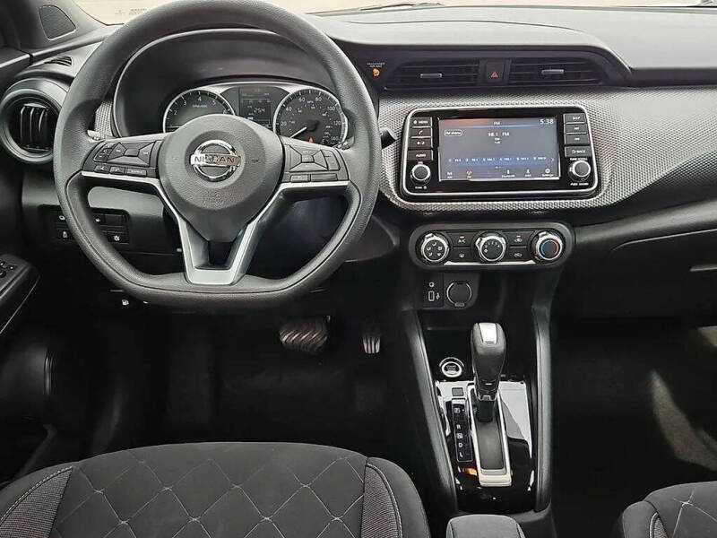 2020 Nissan Kicks S