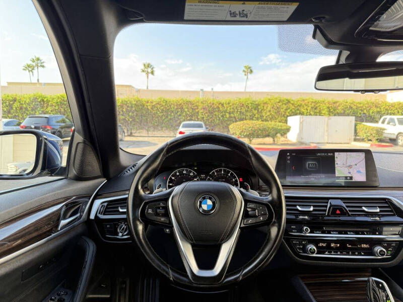 2017 BMW 5 Series 530i