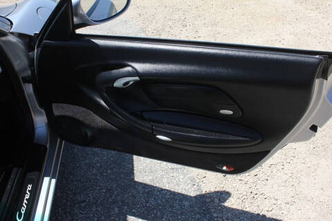 2004 Porsche 911 Carrera