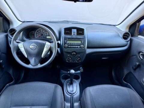 2017 Nissan Versa 1.6 S Plus