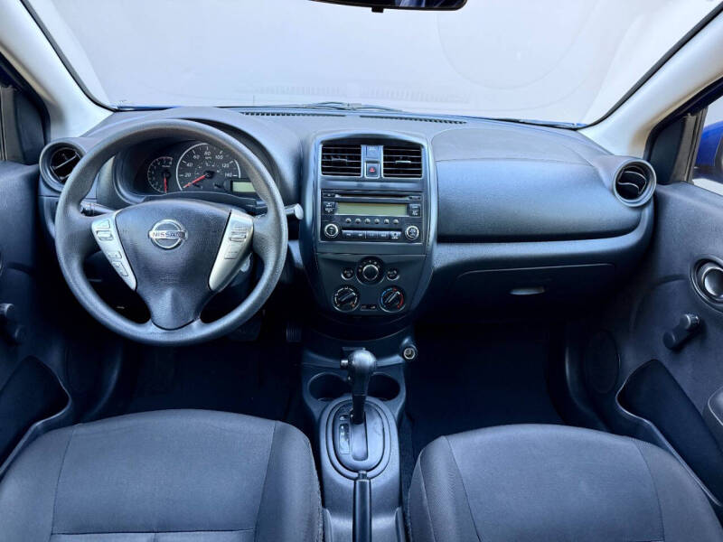 2017 Nissan Versa 1.6 S Plus