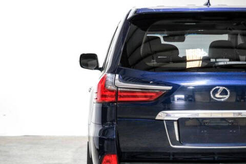 2018 Lexus LX 570 Three-Row