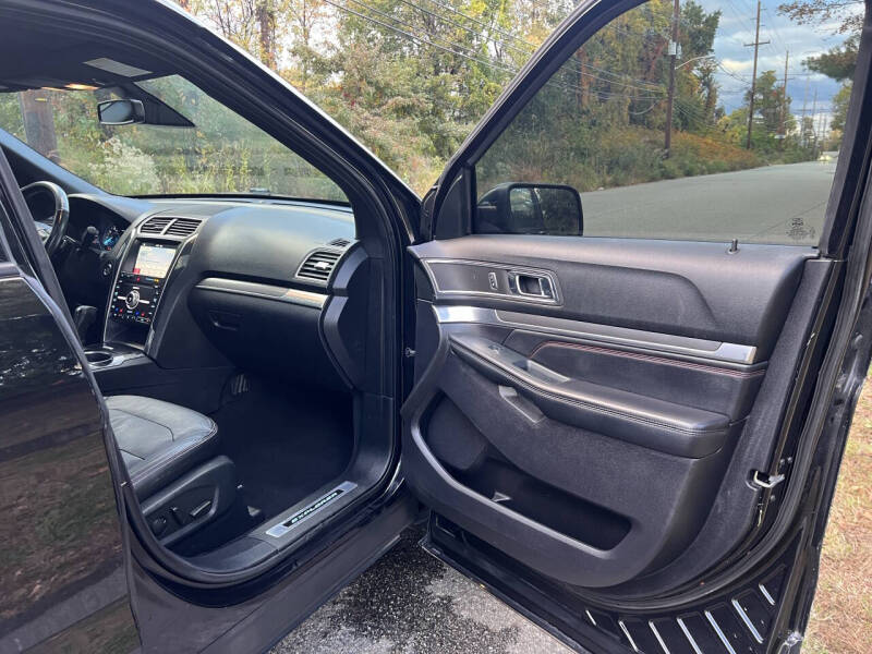 2019 Ford Explorer Sport