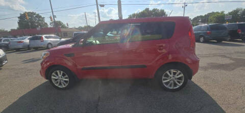 2012 Kia Soul +