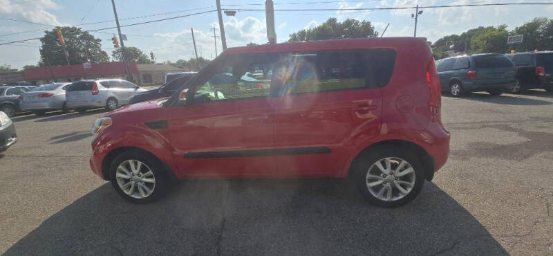 2012 Kia Soul +