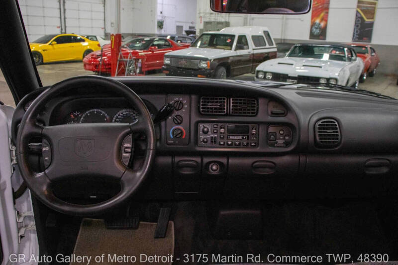 1998 Dodge Ram 1500 SS/T